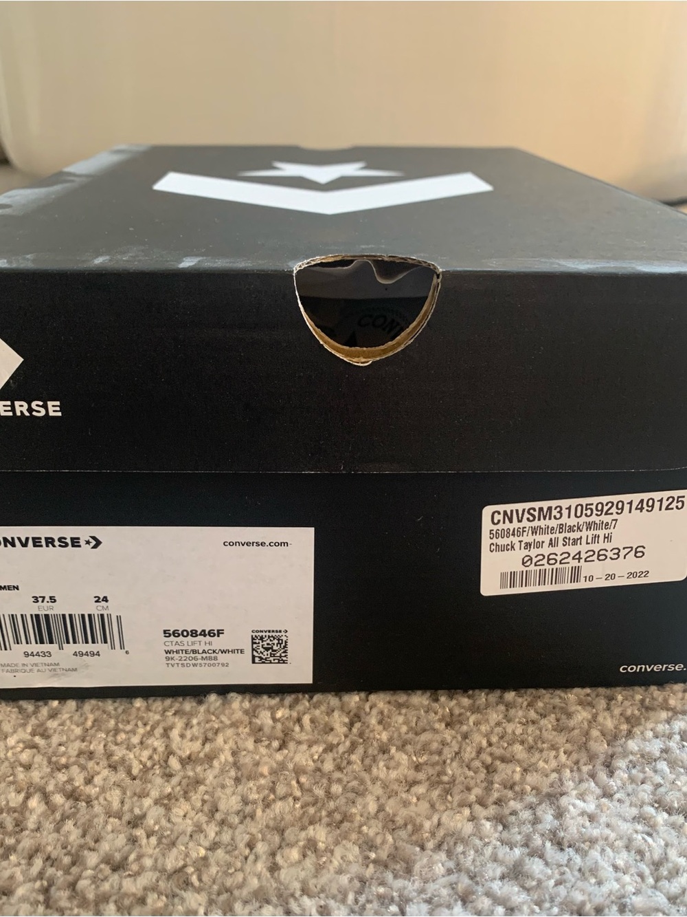 Brand New in Box Converse Platforms - Picture 5 of 6